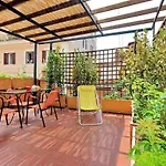 Smart Lodgings Sky