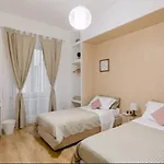 Charming 25 Apartment