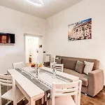 Laura Luxury Apartment In The Center Rome