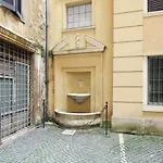 La Maisonnette Tritone Trevi Apartment Rome