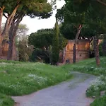 Loft Con Giardino In Zona Appia Antica