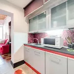 5 Scole Apartments