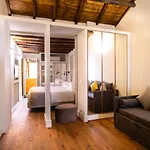 Smeraldo Townhouse