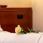 Caroline Suite