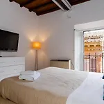 Pantheon Charming 2-Bed Apartment In Heart Of Rome