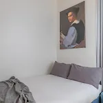Iflat Navona White And Stylish Apartment