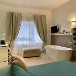 Le Coq Rooms&Suite B&B