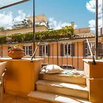 Lovely Home Spanish Steps With Balcony