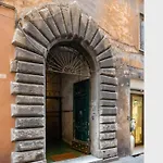 Piazza Navona Apartment