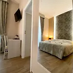 Hotelier 51
