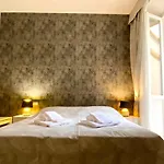 Hotelier 51