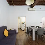 Muratte Apartment Facing Trevi\'S Fountain