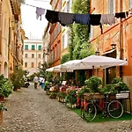 Appartamento Nel Cuore Di Trastevere