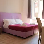 Sunnycornerinrhome