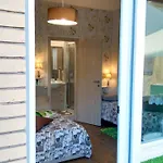 San Pietro Shabby Chic Apartment