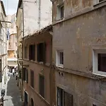 Campo De Fiori Lovely Apartment