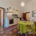 Largo Di Torre Argentina Apartment