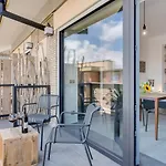 Rome As You Feel - Vatican Terrace Apartments With View
