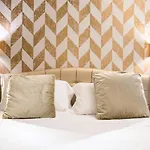 Via Veneto Suites