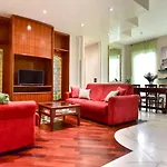 Elegant & Cozy Apartment In The Heart Of Rome
