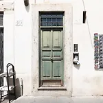 iFlat Navona Bright Studio