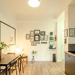 Garden House - Luxury Guest House - Self Check-In Only