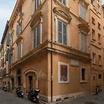 Piazza Navona Cozy And Central Studio