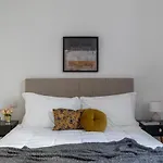 Iflat Spanish Steps Elegant Apartment