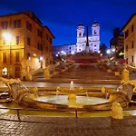 The Break - Via Veneto Charming Suite