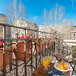 Trastevere Glorioso Wood 2 Bedrooms Apartment
