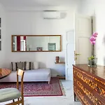 Trastevere Glorioso Marble 1 bedroom studio apartment