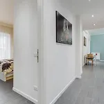 Av Domus Vatican St.Peter B&B