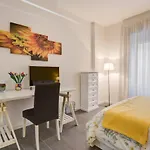 Av Domus Vatican St.Peter B&B
