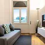 Matilde Modern Apartment-Rental In Rome
