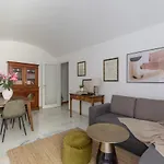Iflat Bright Apartment Near Caracalla Baths