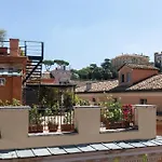 Penthouse In Piazza Venezia With Terrace