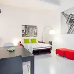 4Bnb - Giulio Cesare Cozy Apartment