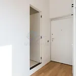 Cozy, Sunny Suite In The Heart Of Trastevere