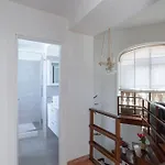 Penthouse With Jacuzzi On Private Terrace In Trastevere
