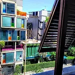 Nik Rooms