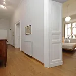 4Bnb - Spacious Belli Apartment