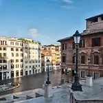 Fellini Design Suites