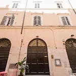 Appartamento Via Del Teatro Pace