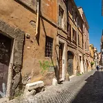 Maison del Colosseo