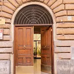 The Best Rent - Elegant Two-Bedroom Apartment Close To Saint Peter\'S Basilica