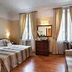 Hotel Cecil