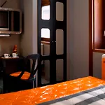 Orange Hotel