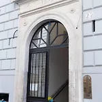The Best Rent - Lovely Two-Bedroom Apartment Near Termini Station