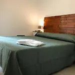 Dea Flora Home B&B