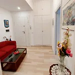B&B \
